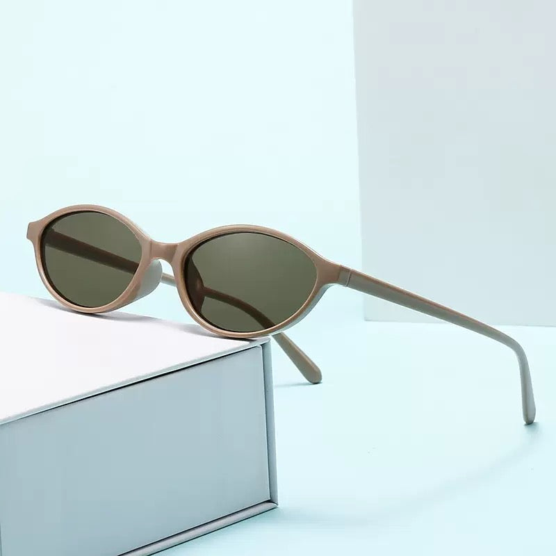 Retro Oval Polarized Sunglasses for Women – UV400 Trendy Small Frame Sun Glasses