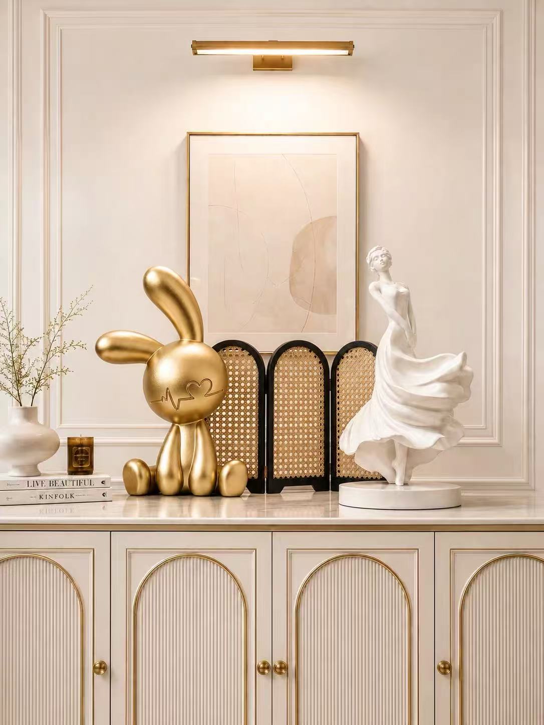 French Elegance Bunny Sculpture – Modern Decorative Rabbit Figurine