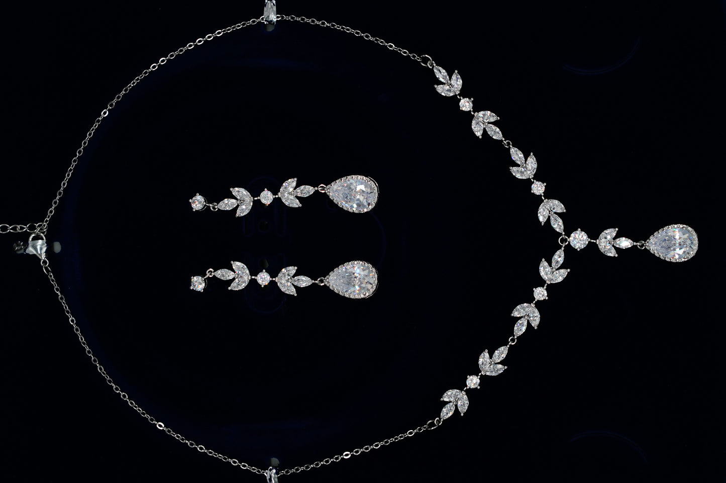 Crystal Floral Statement Necklace & Earrings Set – Silver Tone