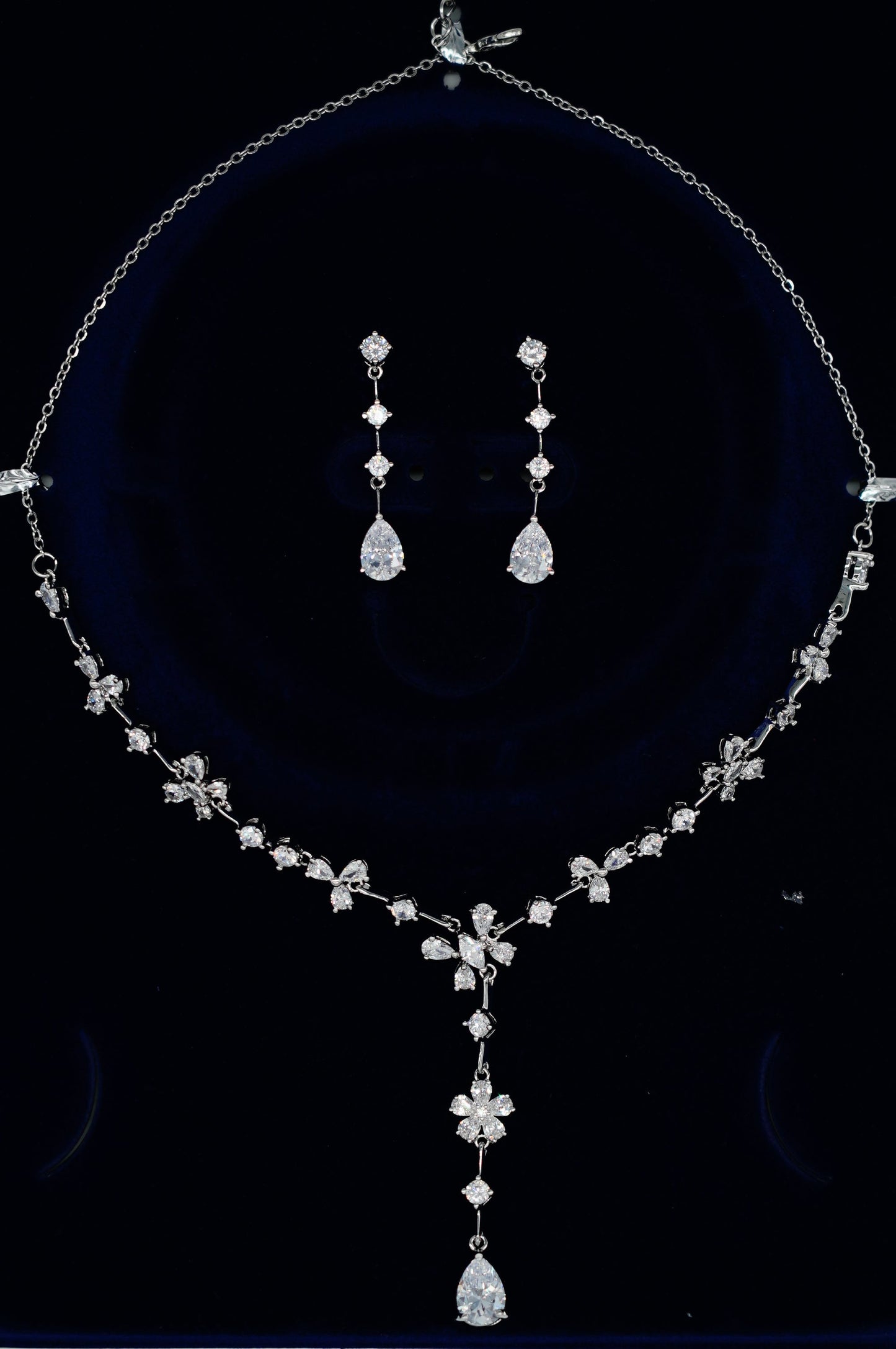 Crystal Floral Statement Necklace & Earrings Set – Silver Tone