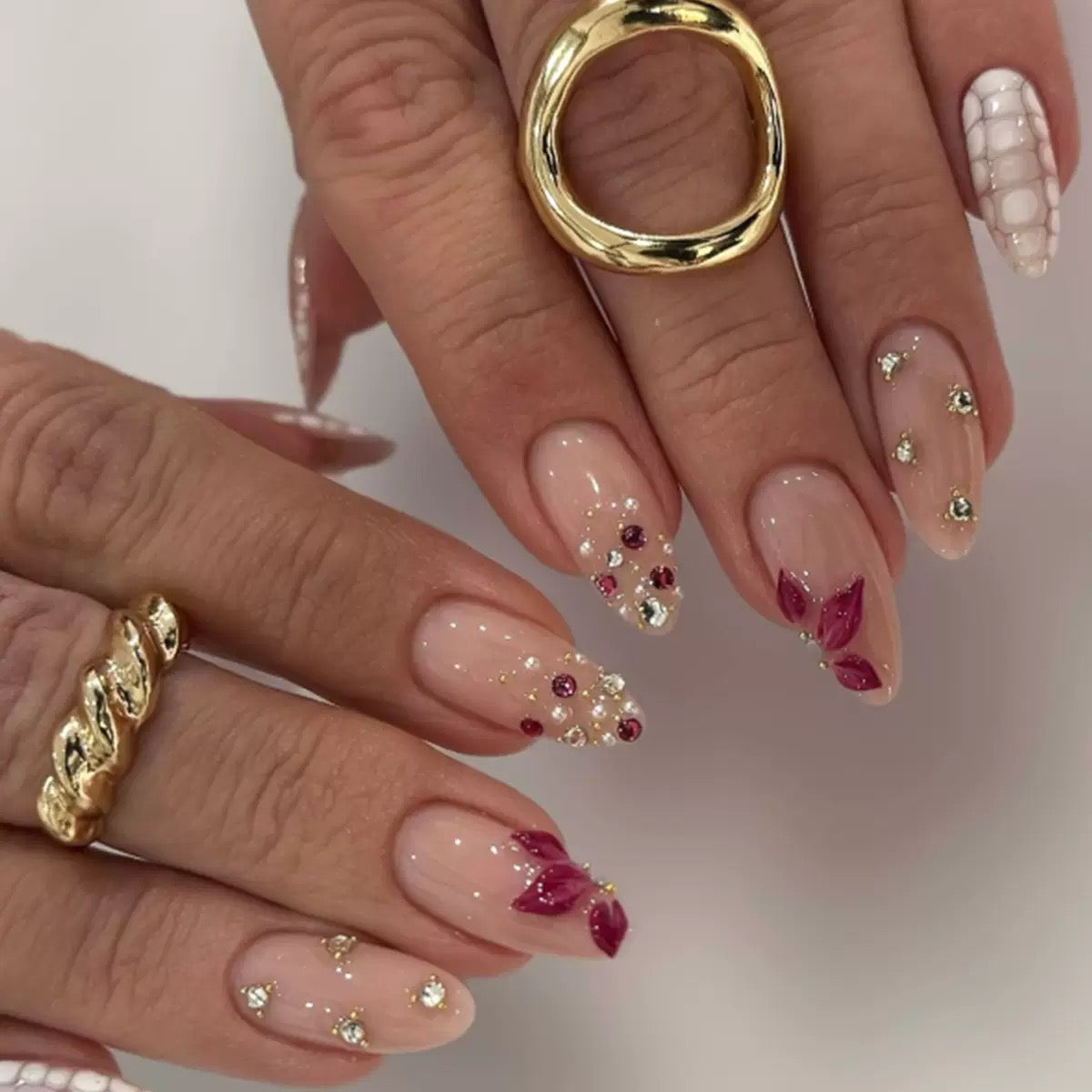 Long Almond Shape Press On Nails, 3D Stereo False Nail Tips, Artificial Nails for Nail Decoration
